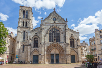 Fototapeta na wymiar Bordeaux : église Saint-Pierre