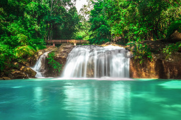 Fototapeta na wymiar Waterfall at Mae Sa waterfall national park in Mar Rim, Chiang M