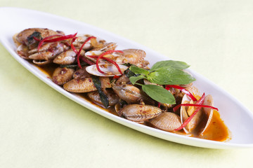 Stir fried clams with roasted chili paste