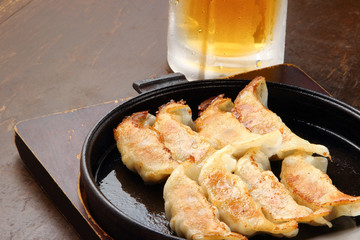 餃子とビール