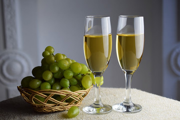 Wine glass, with white wine