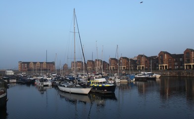 Fototapeta premium Morgenstimmung im Liverpooler Dockland