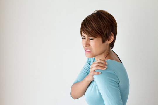 woman with shoulder pain or stiffness