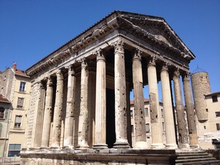 Vienna, il tempio di Augusto - Francia