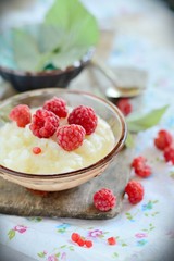Rice milk porridge with raspberries
