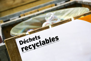 selective recycling bins of waste - obrazy, fototapety, plakaty