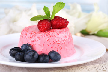 Round shaped cake with berries