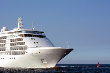 F&auml;hre in voller Fahrt