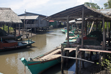 Fototapeta na wymiar Fishing village near Kampot, Cambodia