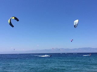 surfisti and kitesurfisti