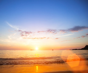 Fototapeta na wymiar Beautiful sea beach sunset.