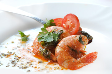 gamberi con pomodoro e prezzemolo