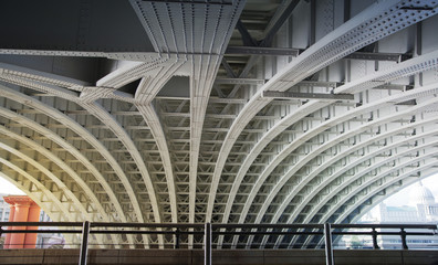 Fototapeta premium London, bridge over the river Thames
