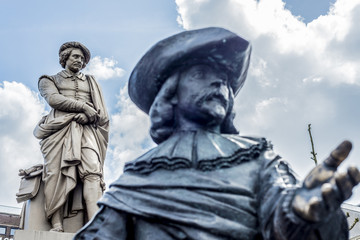 Fototapeta premium Rembrandt statue in Amsterdam, Netherlands