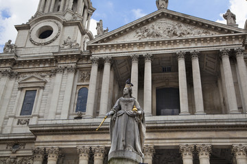 Fototapeta na wymiar London, St. Paul's cathedral