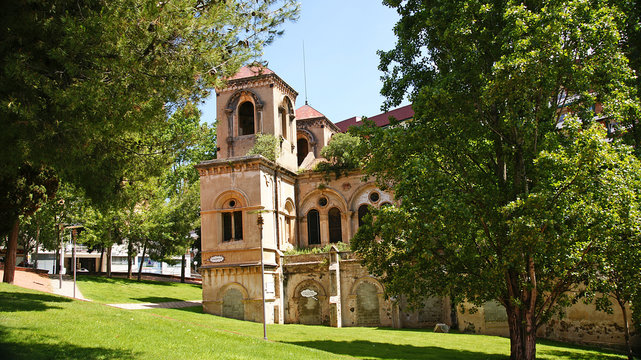 Iglesia del antiguo manicomio de Horta, Barcelona
