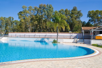 Swimming pool