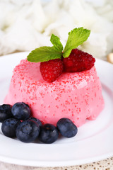 Round shaped cake with berries