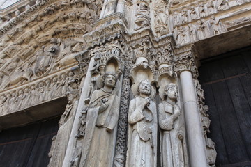 シャルトル大聖堂の彫刻