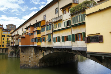 Fototapeta na wymiar Ponte vecchio in Firenze, Italy