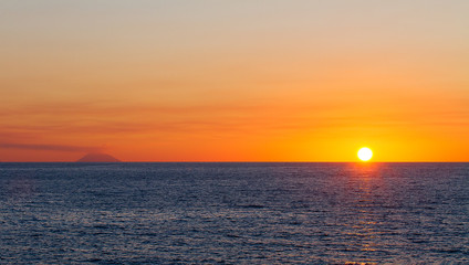 Tramonto sullo Stromboli