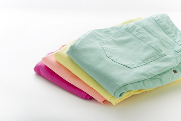 カラフル　デニム　ジーンズ　パンツ