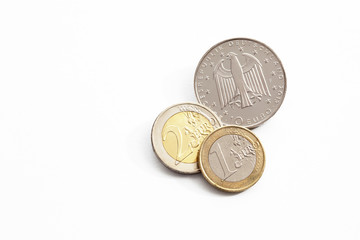 Eurom&uuml;nzen auf wei&szlig;em Hintergrund