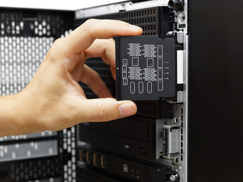 system administrator examine hardware failure on data server