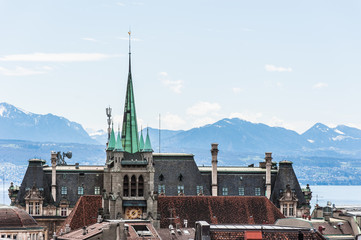 Obraz premium Clock Tower Scene in city
