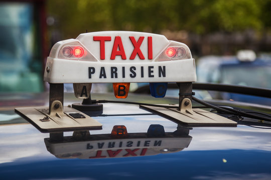 Taxi in Paris