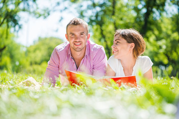 Date in park