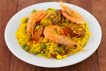 rice with shrimps, meat and vegetables