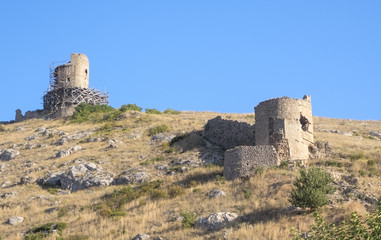 Fototapeta na wymiar Ruins of ancient fortress wall