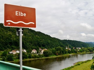 Brücke über Elbe bei Bad Schandau