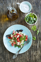 Tomato and white-bean salad
