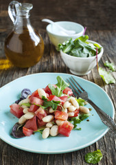 Tomato and white-bean salad
