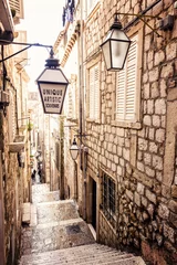 Fototapete Rund Steile Treppen und schmale Straße in der Altstadt von Dubrovnik © marinv