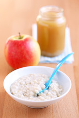 Baby food: porridge and apple
