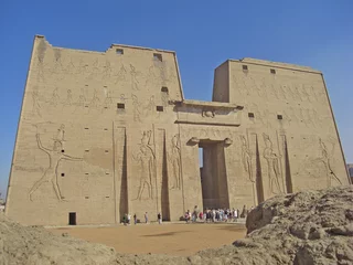 Selbstklebende Fototapeten Egypte, temple de Edfou © foxytoul