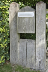 Boîte aux lettre en bois