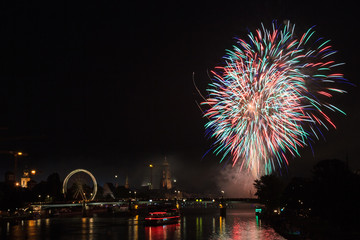 Feuerwerk &uuml;ber Frankfurt am Main