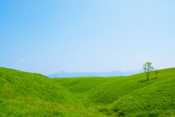 青空と丘