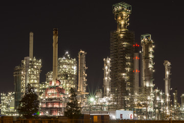 Fototapeta na wymiar Chemical refinery in Botlek Rotterdam