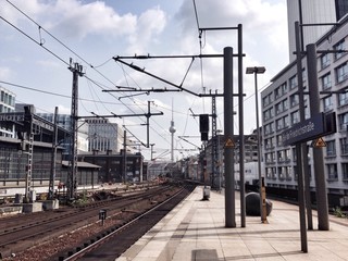 bahnhof friedrichstra&szlig;e
