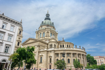 Fototapeta na wymiar St Stephen's basillica in central Budapest Hungary