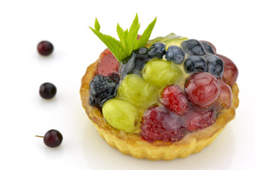 Colorful fruit tartlet