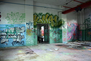 Lost Place - verlassene Halle