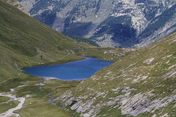Fototapeta na wymiar lac du Queyras