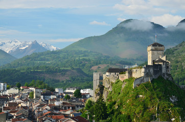 Fototapeta na wymiar Medieval fortress of Lourdes