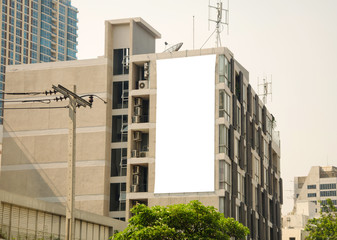 large blank billboard in city view background - obrazy, fototapety, plakaty